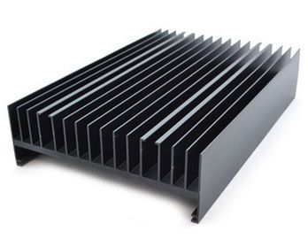 Powder Painted Aluminium Heatsink Extrusions Black Dengan Mesin CNC