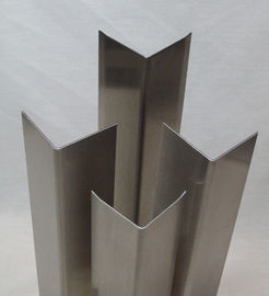 Konstruksi Aluminium Profil Anodized Aluminium Ekstrusi Sudut T4 / T5 / T6 / T66