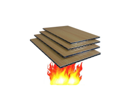 PVDF Coating Aluminium Core Composite Panel Tidak Mudah Terbakar 1.2 * 2.5m