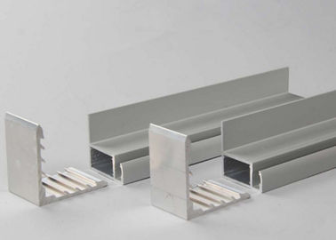 Silvery Anodized Solar Panel Aluminium Frame 6063/6061 Dengan Cutting / Punching