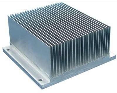 6061 T6 / T66 Aluminium Heatsink Extrusion Profiles Untuk Mobil / Kereta Mesin