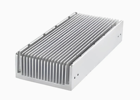 Profil Sink Panas Ekstrusi Aluminium Radiator Silver Anodized yang Disesuaikan