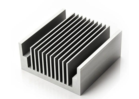 Profil Ekstrusi Heatsink Aluminium Anodized 6005 Dengan Punching / Drilling