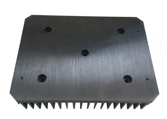 6061 T5 Profil Ekstrusi Heatsink Anodized Hitam Untuk Pendingin Air